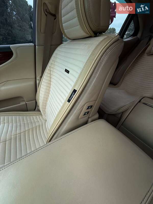 Седан Lexus LS 2007 в Каневе