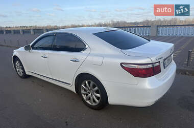 Седан Lexus LS 2009 в Києві