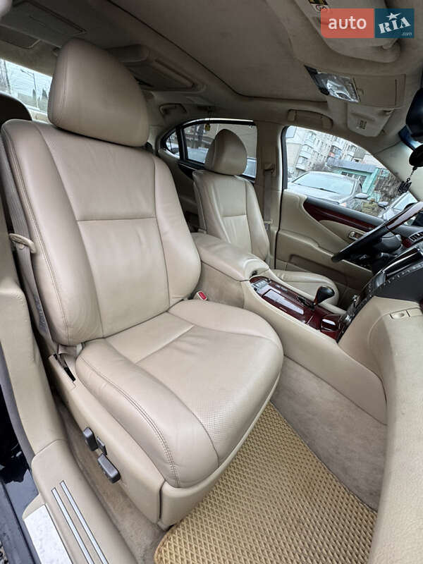 Седан Lexus LS 2007 в Бердичеві