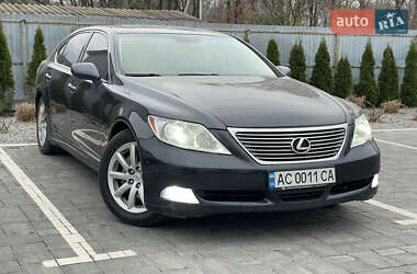 Седан Lexus LS 2007 в Луцке