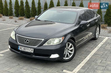 Седан Lexus LS 2007 в Луцке