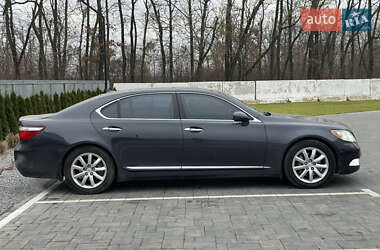 Седан Lexus LS 2007 в Луцке