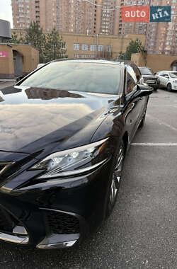 Седан Lexus LS 2018 в Киеве