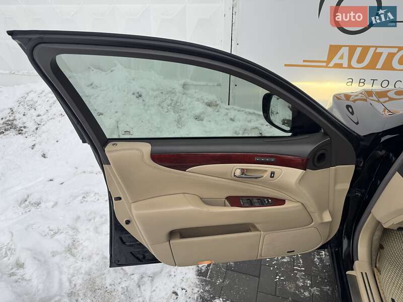 Седан Lexus LS 2007 в Киеве