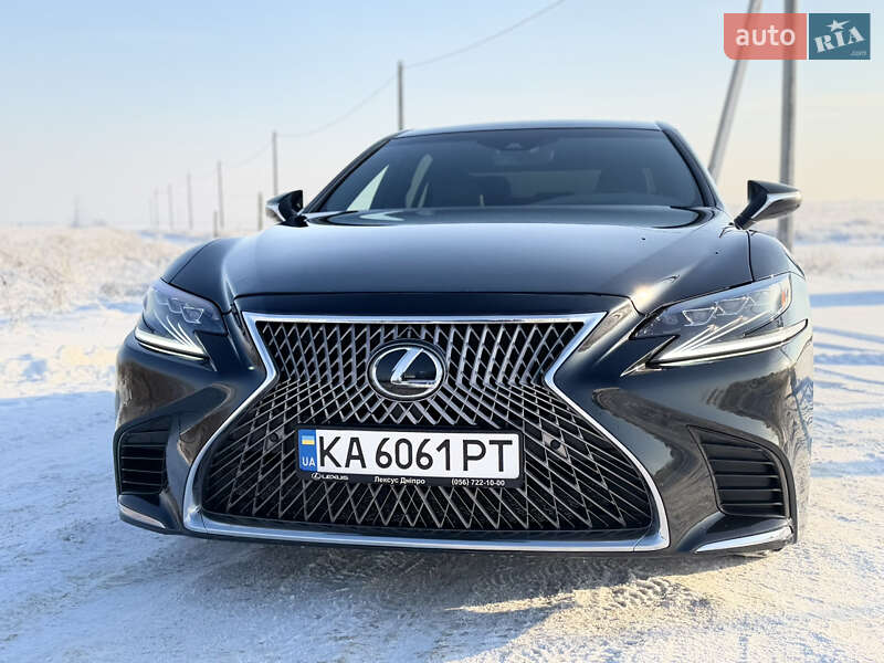 Седан Lexus LS 2018 в Киеве