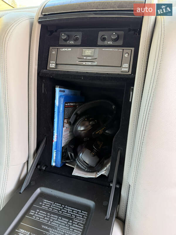 Седан Lexus LS 2008 в Виннице