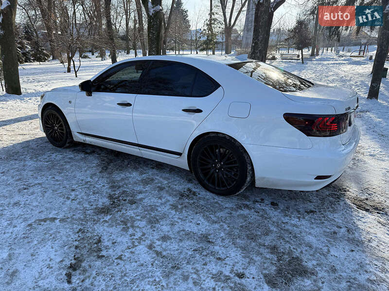 Седан Lexus LS 2014 в Киеве