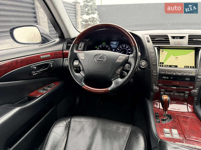 Седан Lexus LS 2007 в Вараше фото 58 Седан Lexus LS 2007 в Вараше