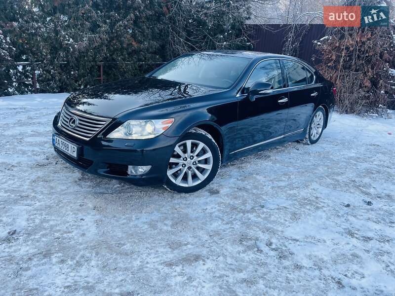 Lexus LS 2011