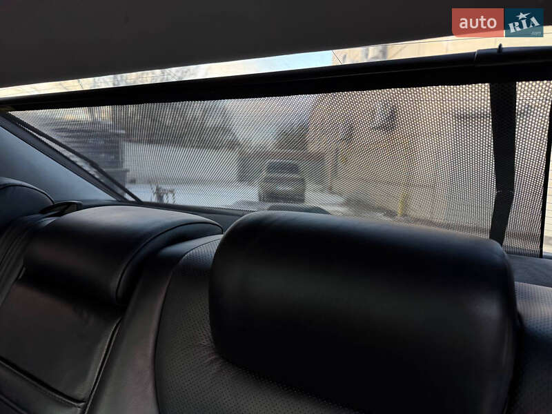 Седан Lexus LS 2004 в Дніпрі