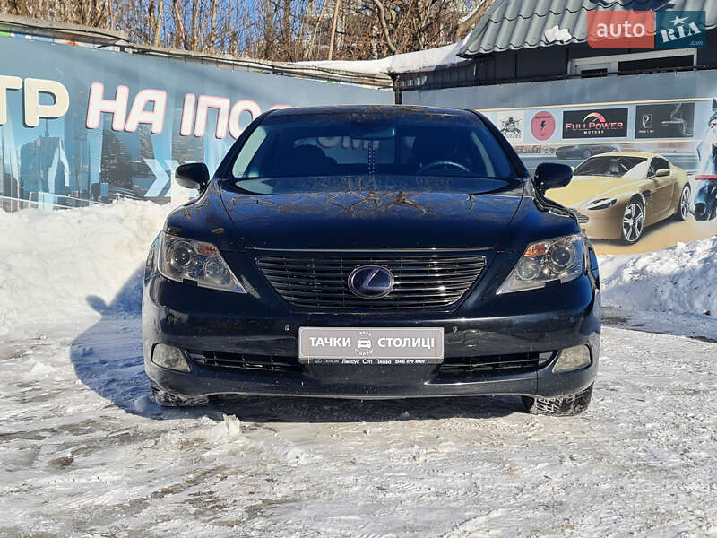 Седан Lexus LS 2007 в Киеве