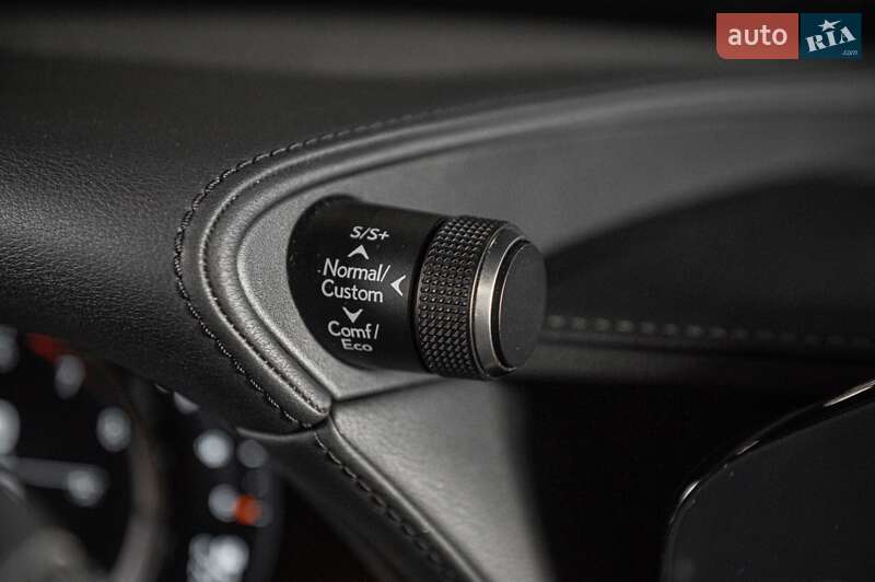 Седан Lexus LS 2021 в Одесі