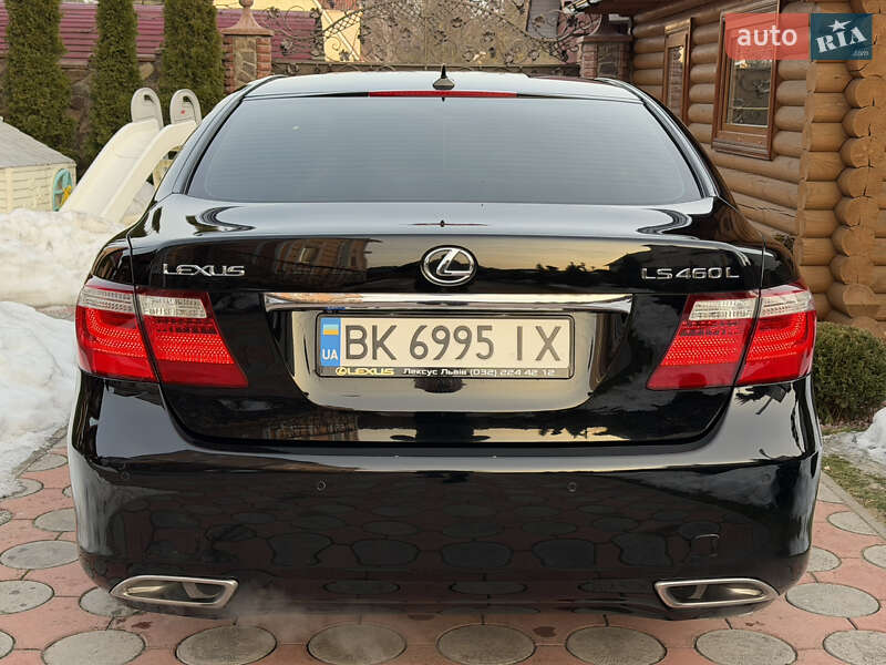 Седан Lexus LS 2007 в Вараше