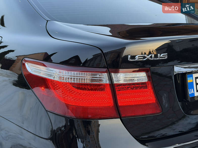 Седан Lexus LS 2007 в Вараше