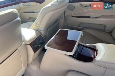 Седан Lexus LS 2008 в Луцьку
