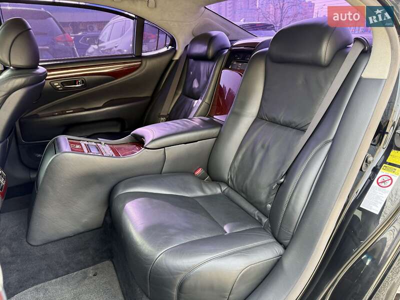 Седан Lexus LS 2007 в Харькове
