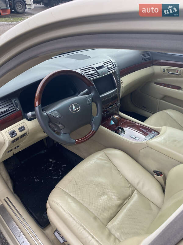 Седан Lexus LS 2006 в Белой Церкви