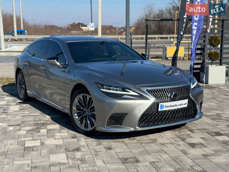 Седан Lexus LS 2022 в Ровно