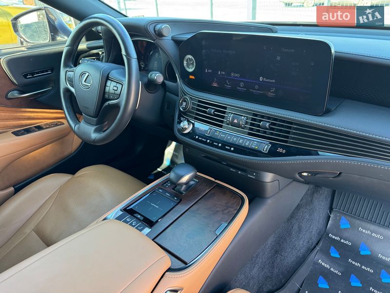 Седан Lexus LS 2022 в Ровно