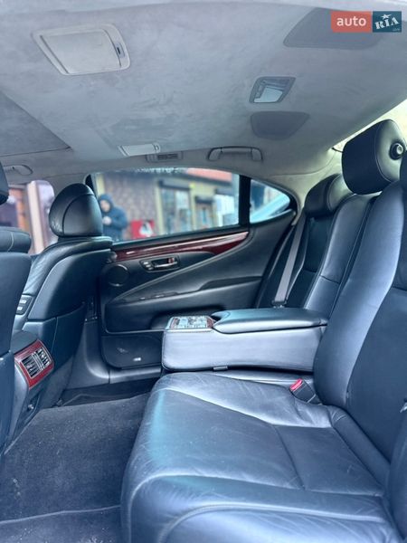 Седан Lexus LS 2006 в Могилев-Подольске