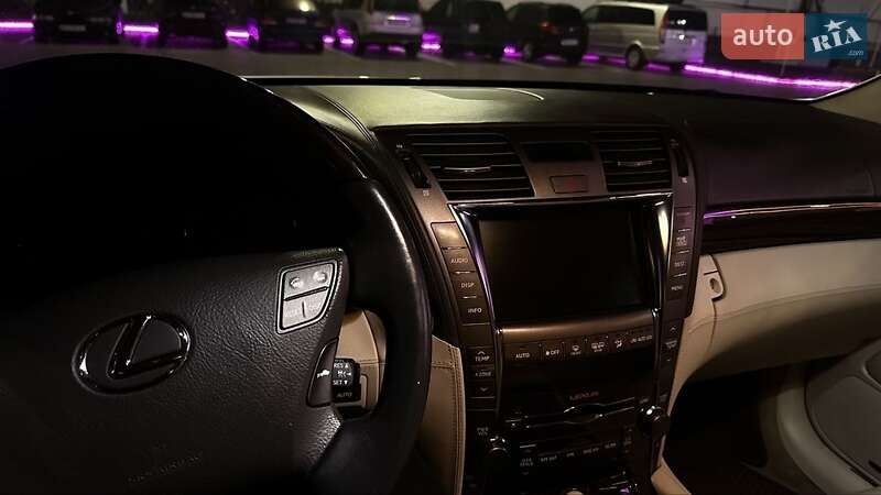 Седан Lexus LS 2007 в Одессе