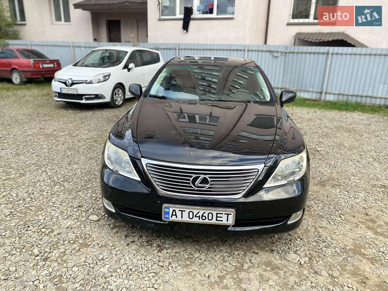 Седан Lexus LS 2008 в Ивано-Франковске