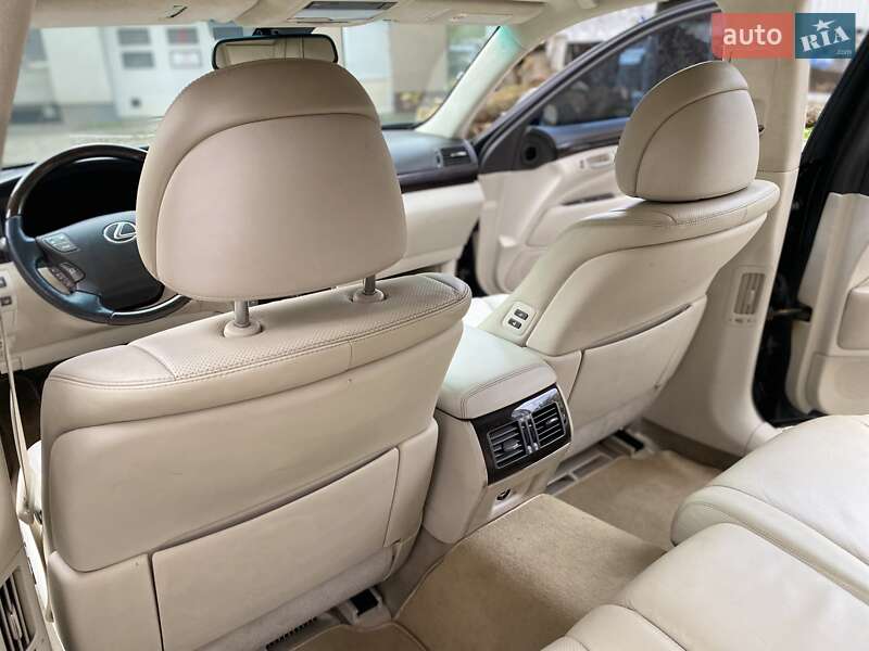 Седан Lexus LS 2008 в Ивано-Франковске