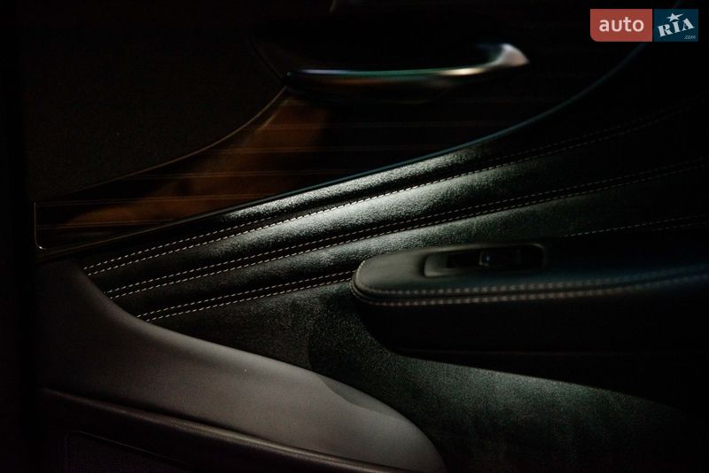 Седан Lexus LS 2018 в Ивано-Франковске