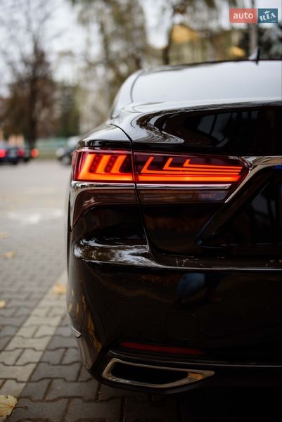 Седан Lexus LS 2018 в Ивано-Франковске