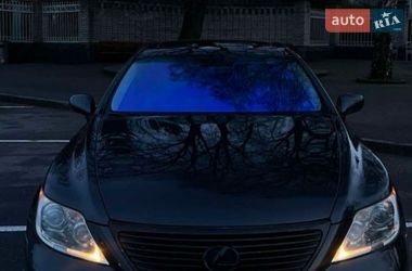 Седан Lexus LS 2008 в Лозовой