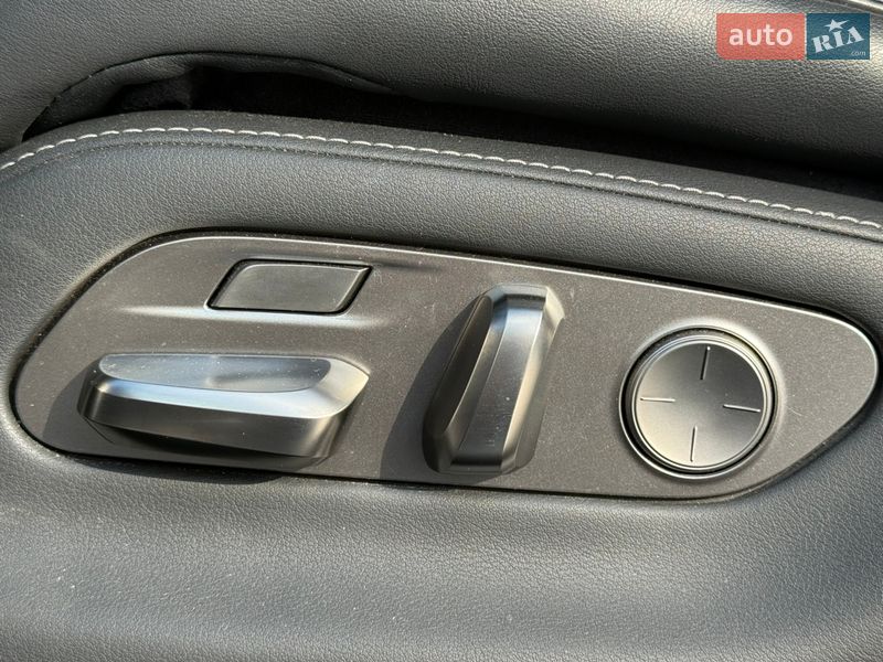 Седан Lexus LS 2021 в Києві