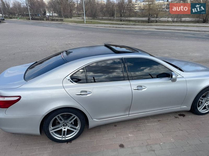 Седан Lexus LS 2007 в Києві