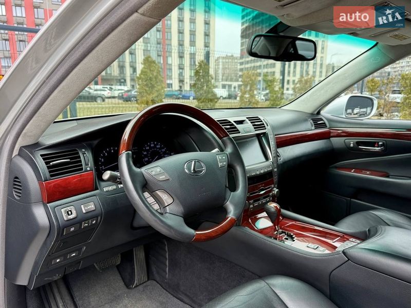 Седан Lexus LS 2007 в Києві фото 24 Седан Lexus LS 2007 в Києві
