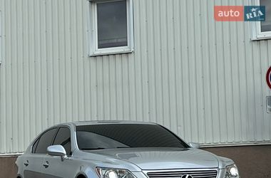 Седан Lexus LS 2007 в Львове