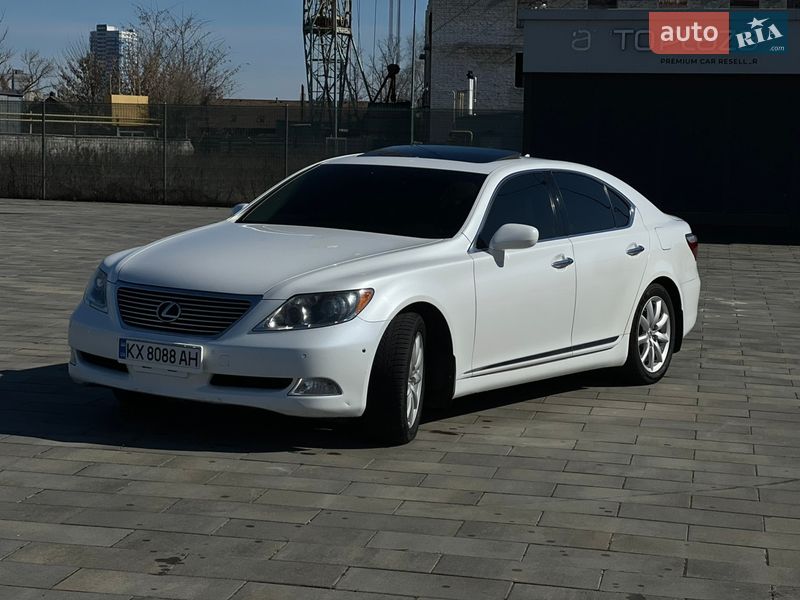 Lexus LS 2008