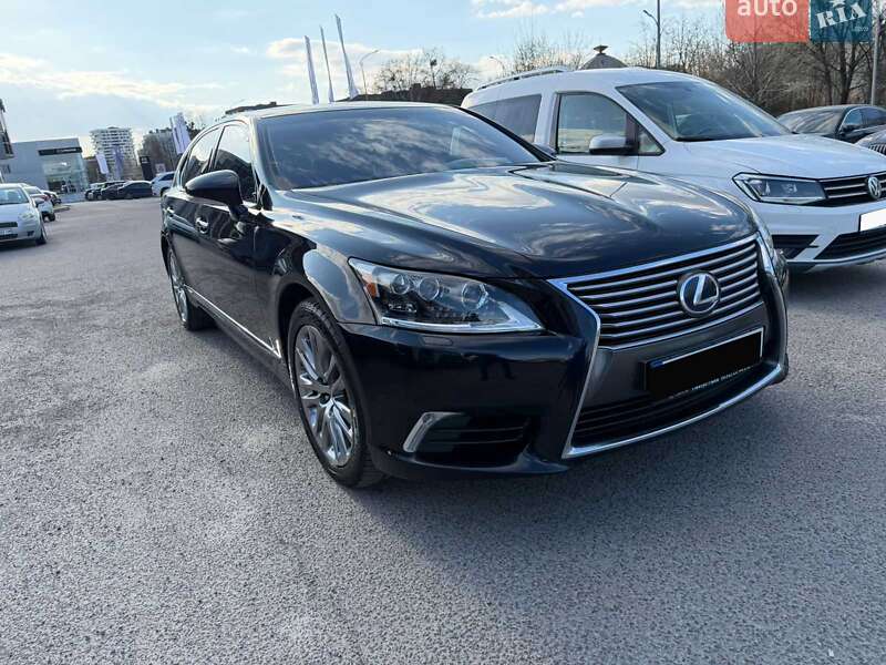 Lexus LS 2013