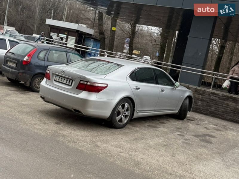 Lexus LS 2007