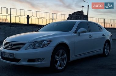Седан Lexus LS 2010 в Сумах
