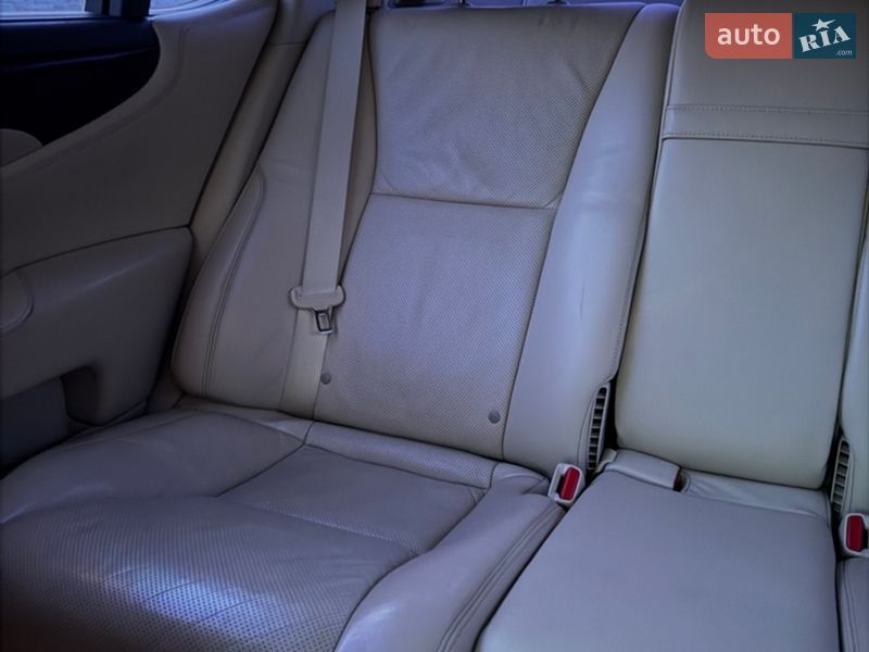 Седан Lexus LS 2010 в Сумах