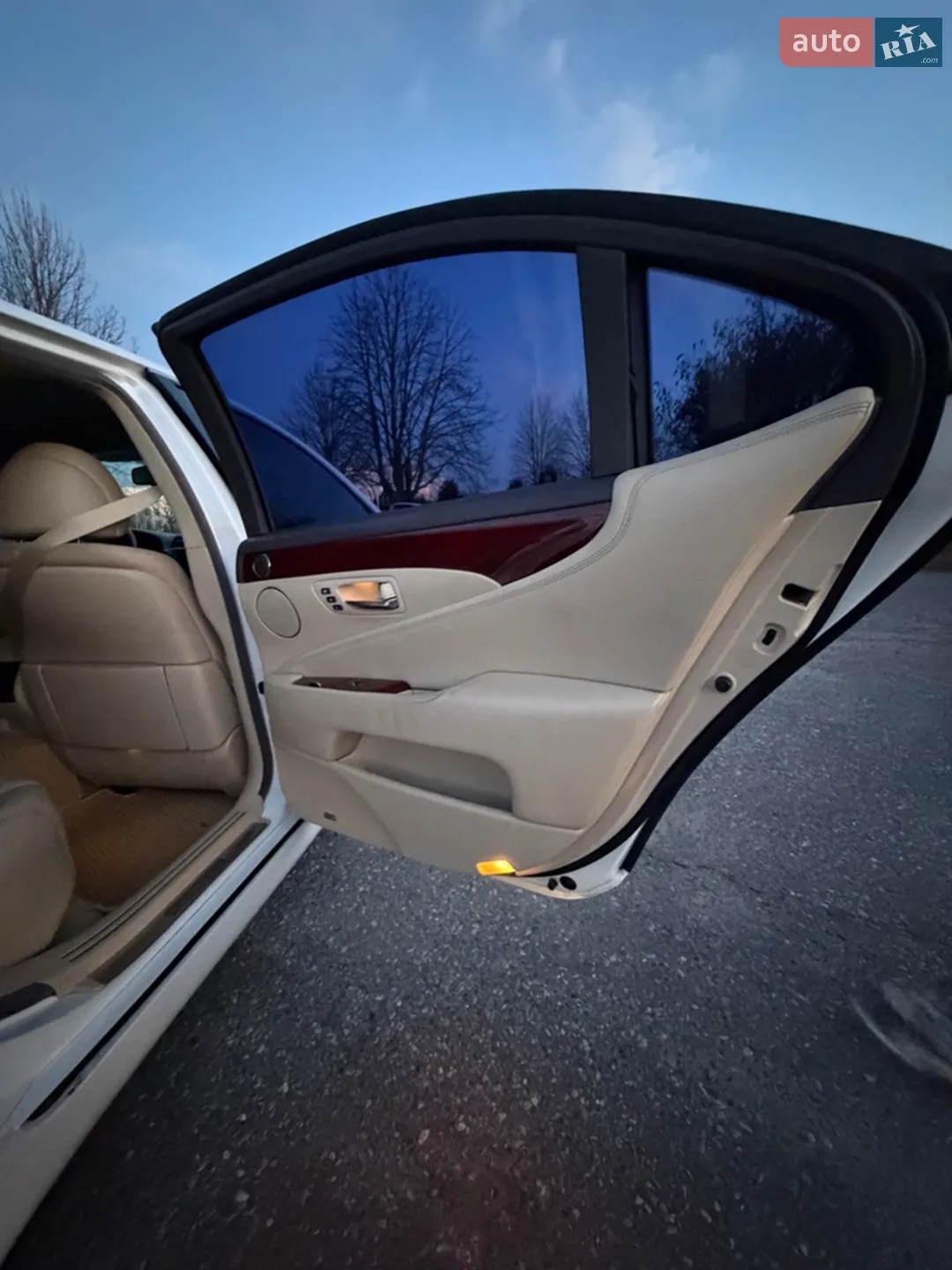 2010 Lexus LS - мініатюра 8