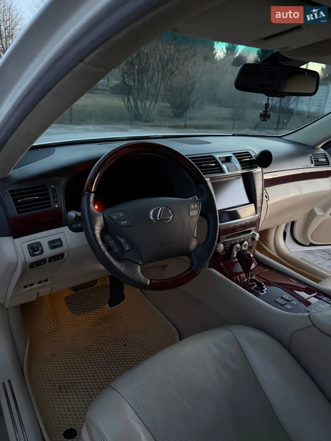 2010 Lexus LS - мініатюра 14