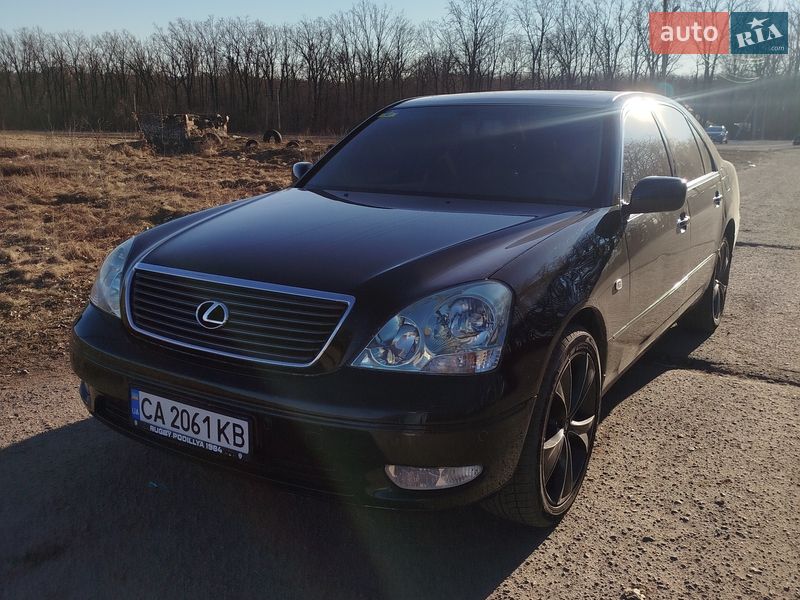 Седан Lexus LS 2002 в Умани