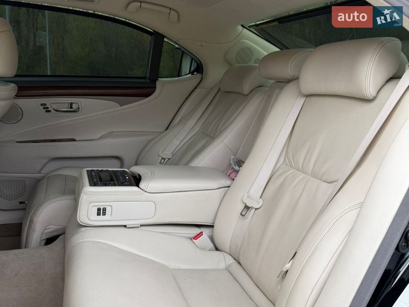 Седан Lexus LS 2013 в Днепре фото 30 Седан Lexus LS 2013 в Днепре