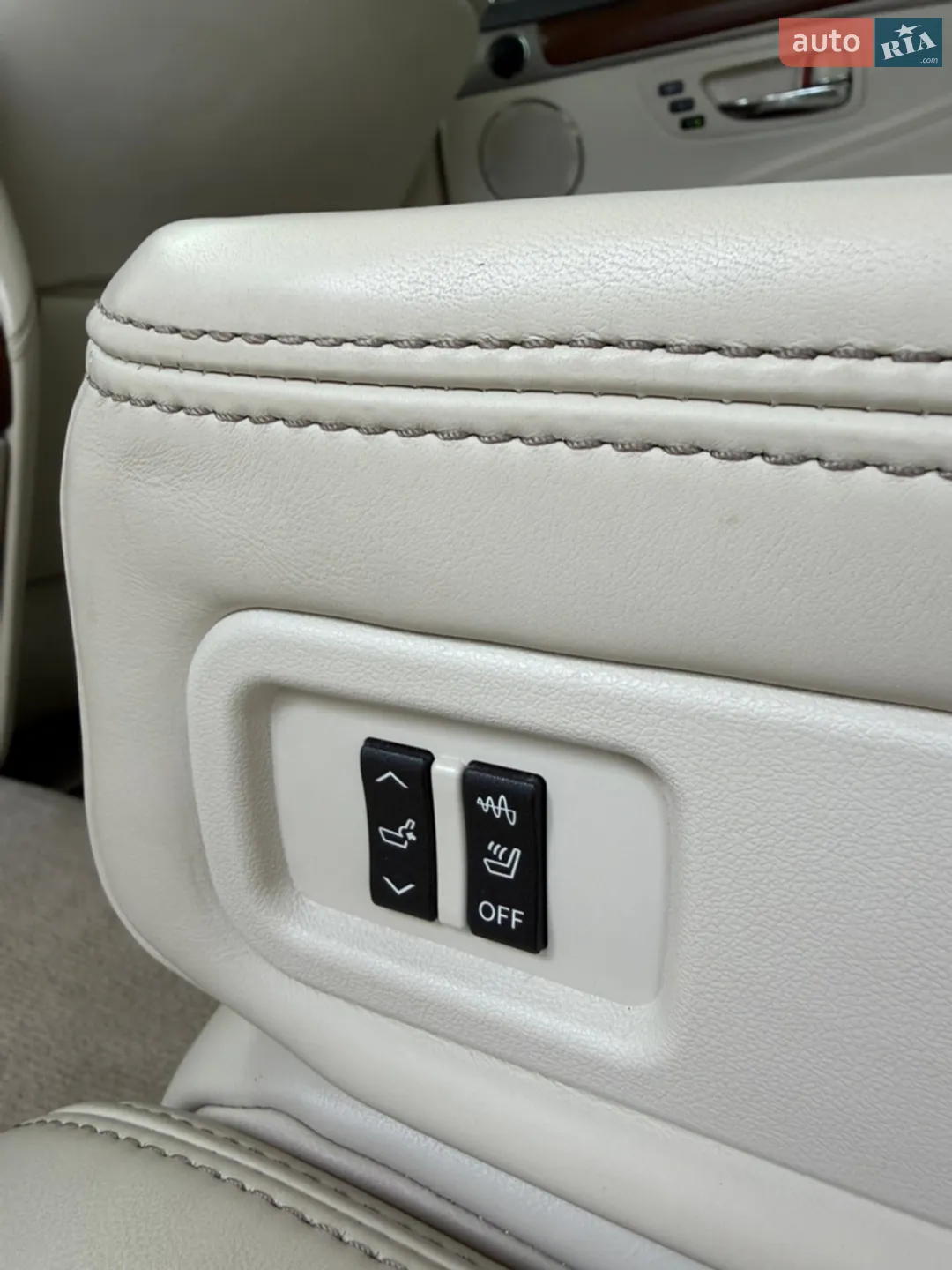 2013 Lexus LS - мініатюра 31