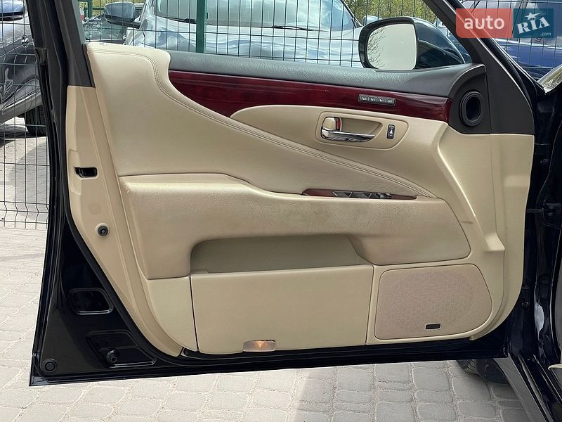 Седан Lexus LS 2007 в Бердичеві
