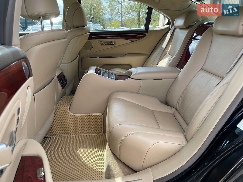 Седан Lexus LS 2007 в Бердичеві