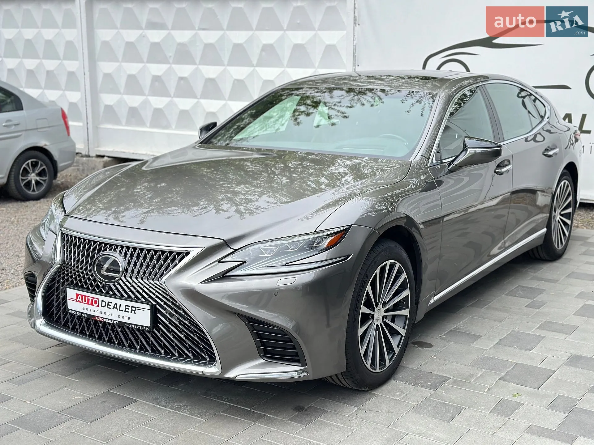 2018 Lexus LS - мініатюра 2