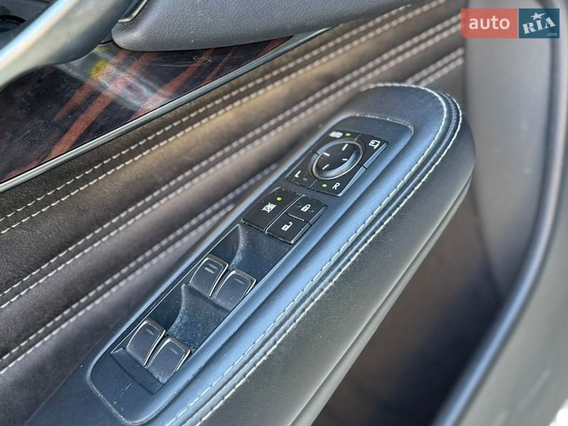 Седан Lexus LS 2018 в Киеве