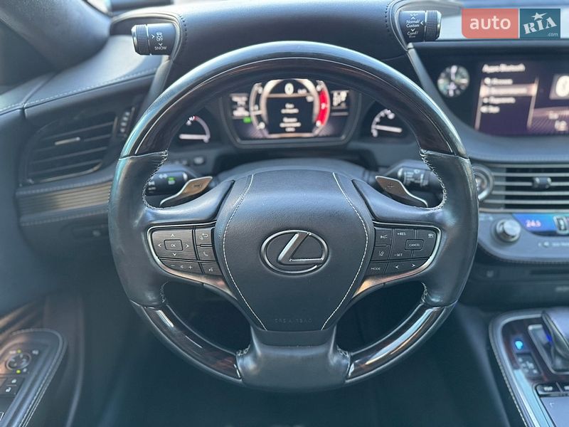 Седан Lexus LS 2018 в Киеве