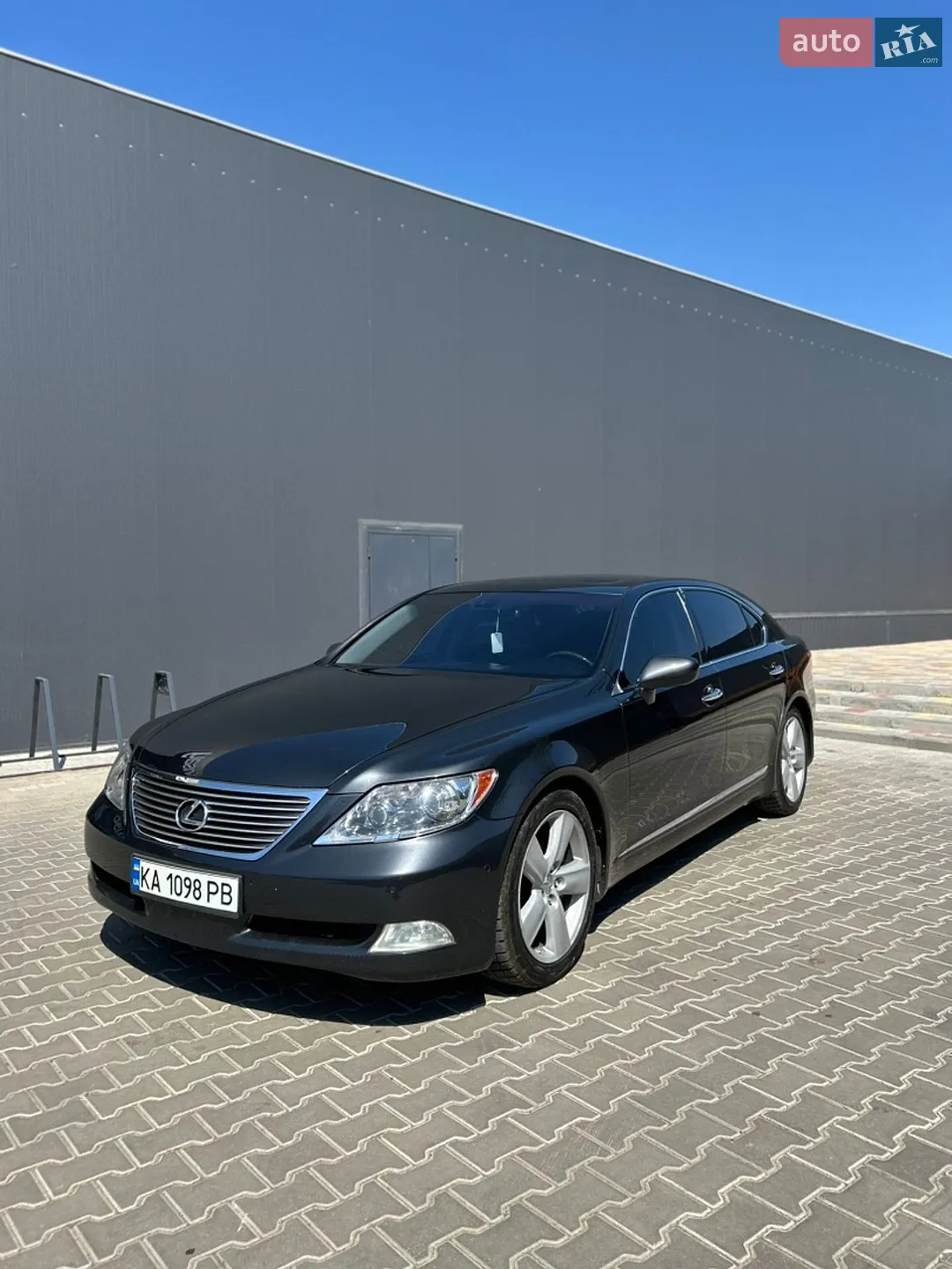Lexus LS 2007 VIN JTHGL46F575011645 фото оголошення 12 з 35